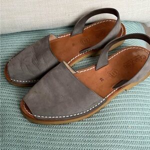 Calaxini Verano Slide Leather Sandal Sz 39/8 in Gray SPAIN